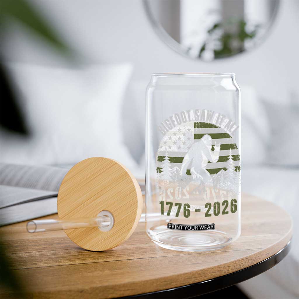 Retro Bigfoot Saw It All USA 250th Anniversary Glass Can 250 Years 1776 2026 4th of July Sasquatch Flag