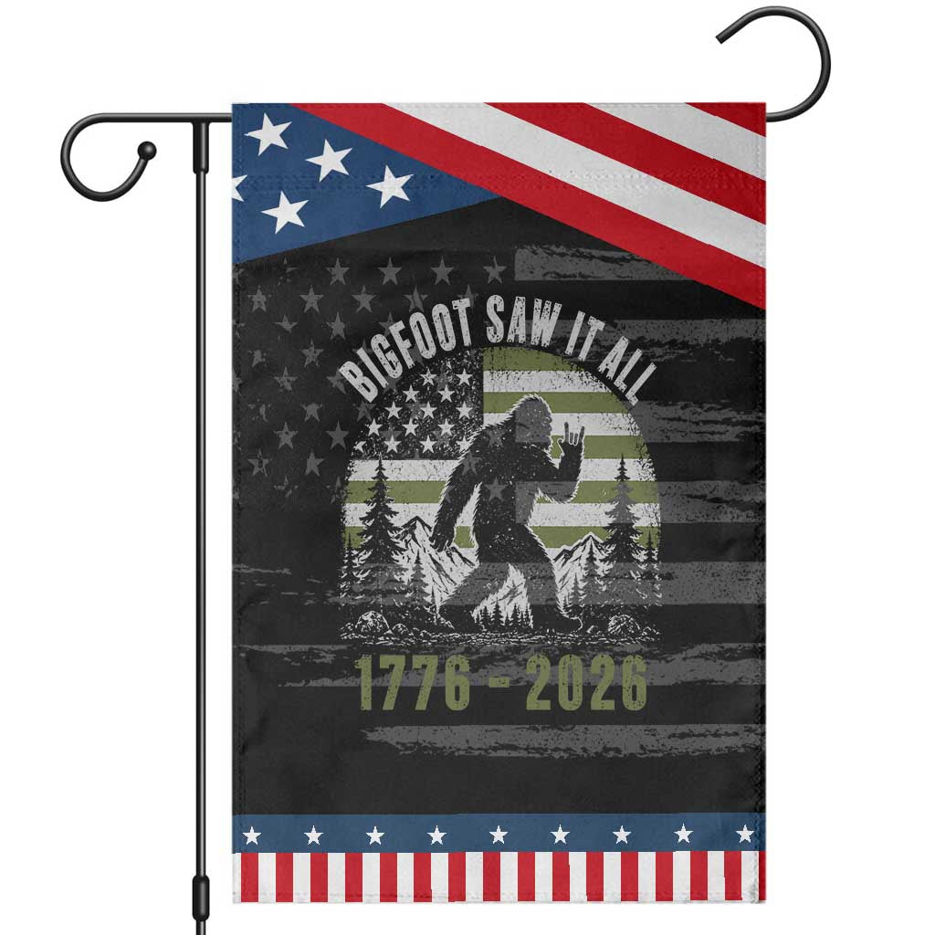 Retro Bigfoot Saw It All USA 250th Anniversary Patriotic Garden Flag 250 Years 1776 2026 4th of July Sasquatch Flag TS10 Distressed Black Blue Print Your Wear