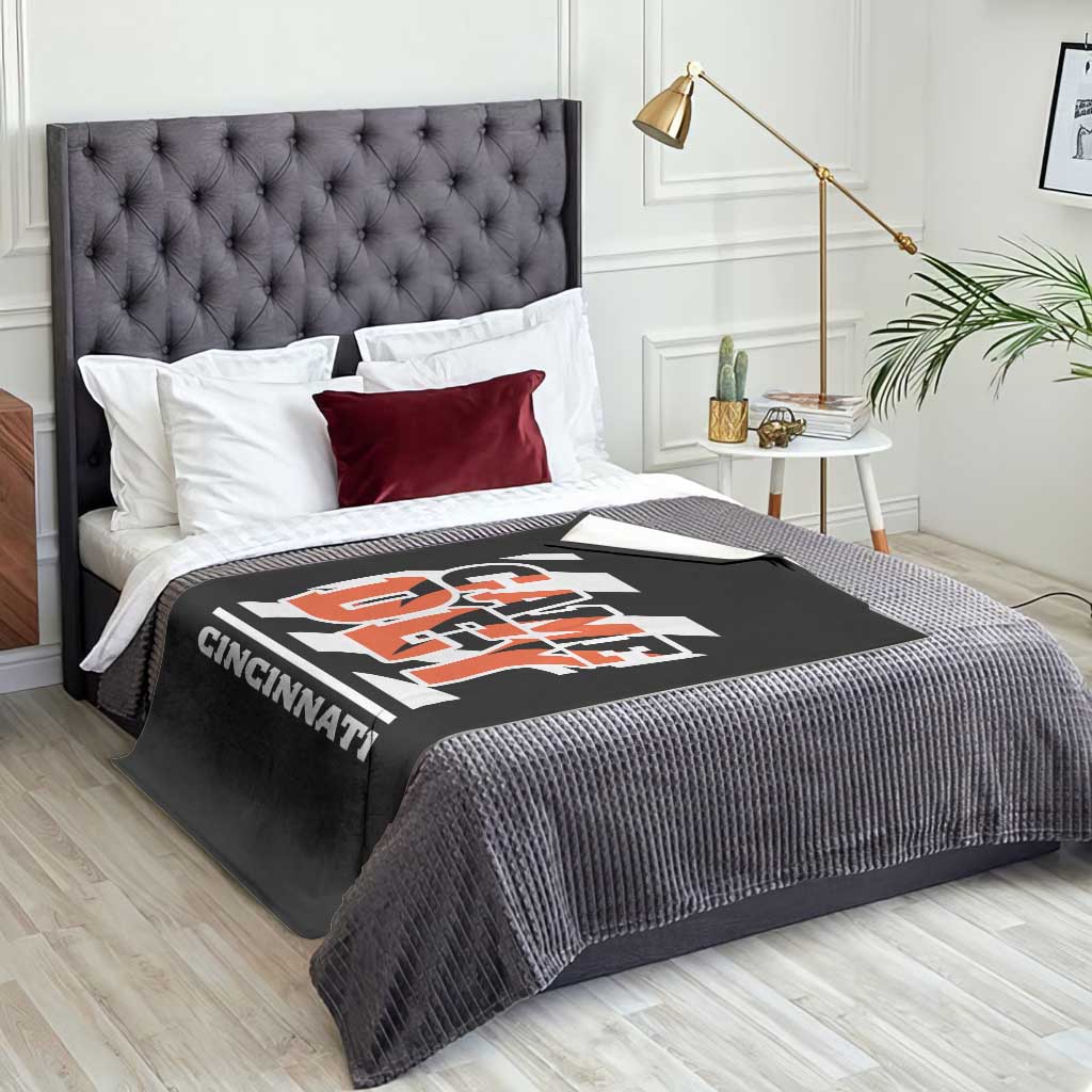 Cincinnati Throw Blanket Retro Vintage Game Dey White Stripes TS10 Print Your Wear