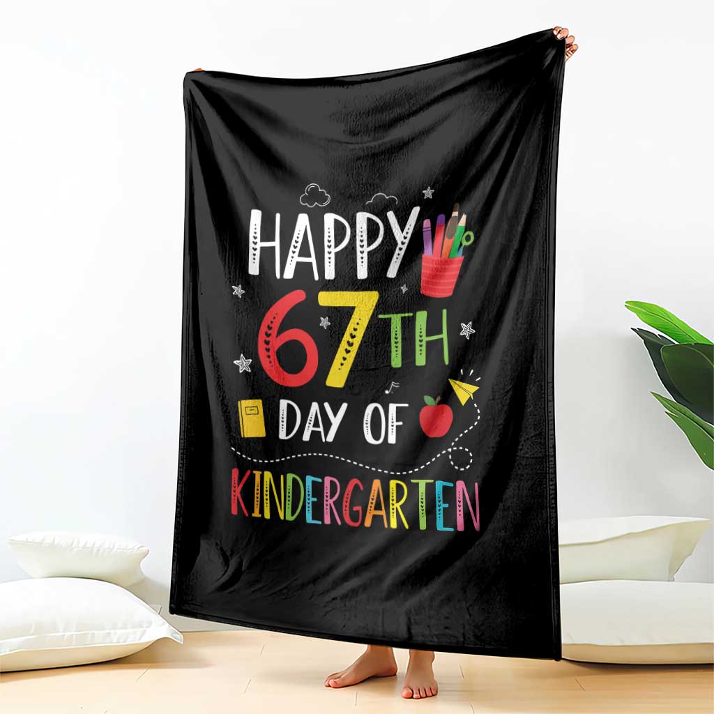 67 Days Of Kindergarten Throw Blanket Happy 67th Day Of School Teachers Student Meme TS10 Print Your Wear