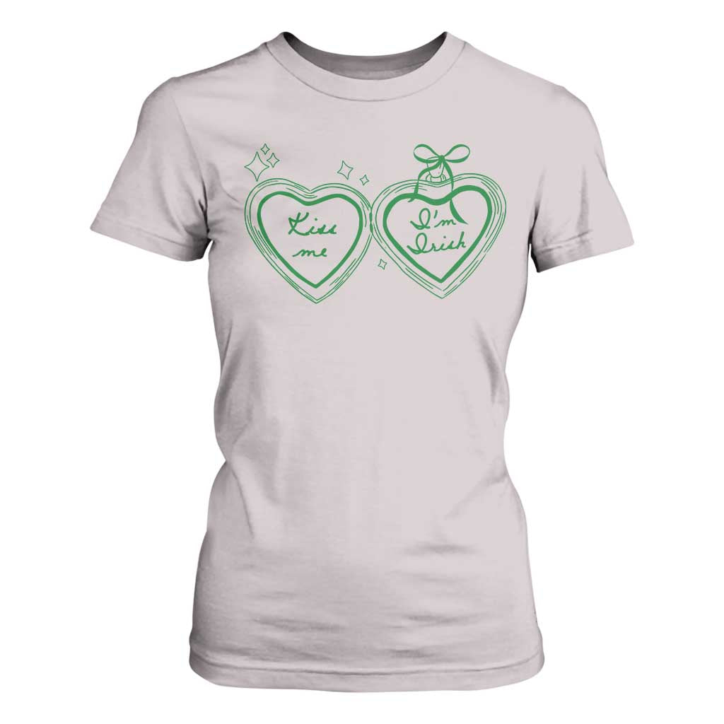 Kiss Me I'm Irish T Shirt For Women Green Heart Locket St. Patrick's Day Pride TS10 Ice Gray Print Your Wear