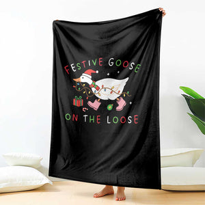 Funny Christmas Goose Throw Blanket Festive Goose On The Loose Xmas Duck Meme TS10 Print Your Wear