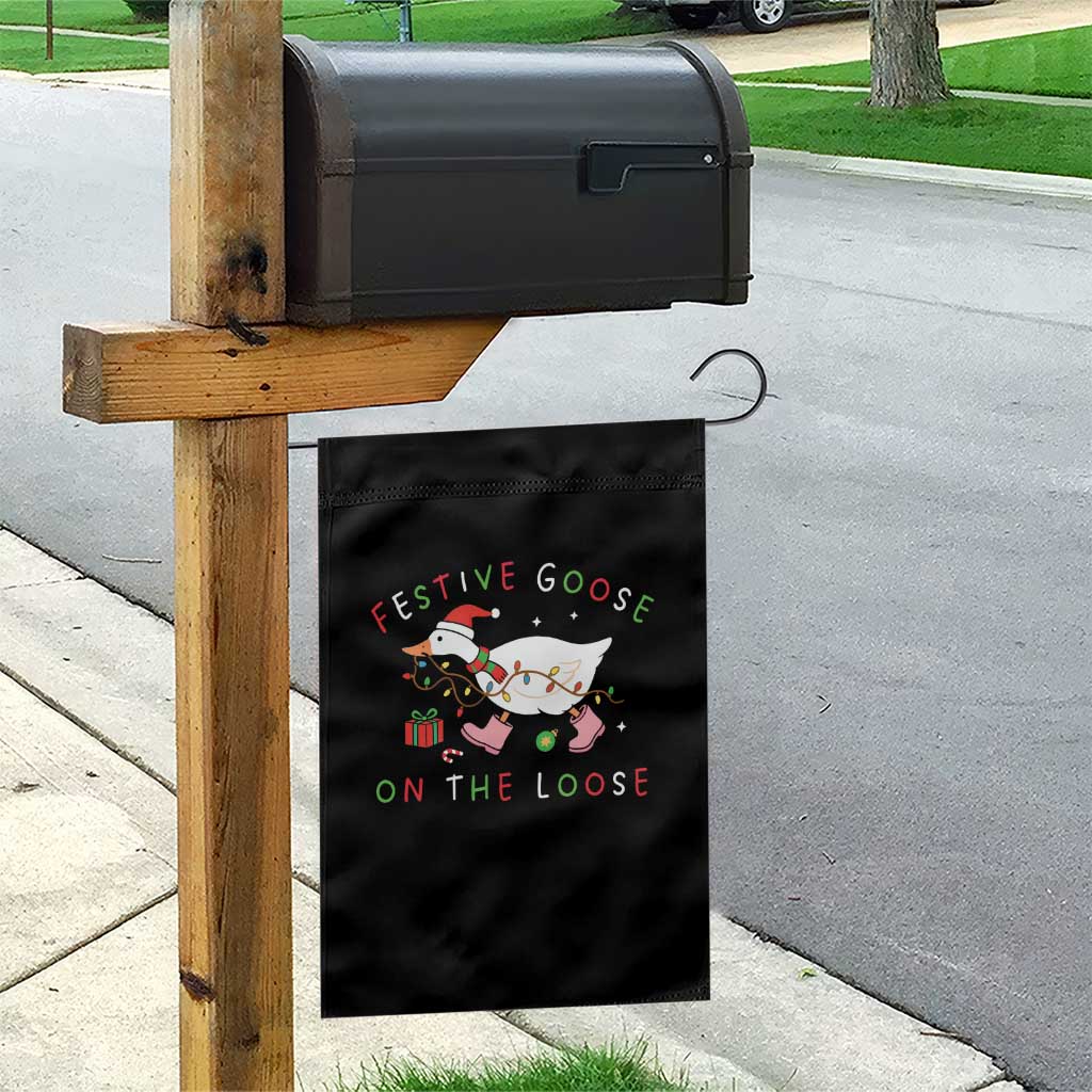 Funny Christmas Goose Garden Flag Festive Goose On The Loose Xmas Duck Meme TS10 Print Your Wear