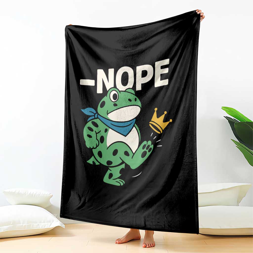 No Kings in America Portland Frog Throw Blanket Funny Political Meme TS10 Print Your Wear