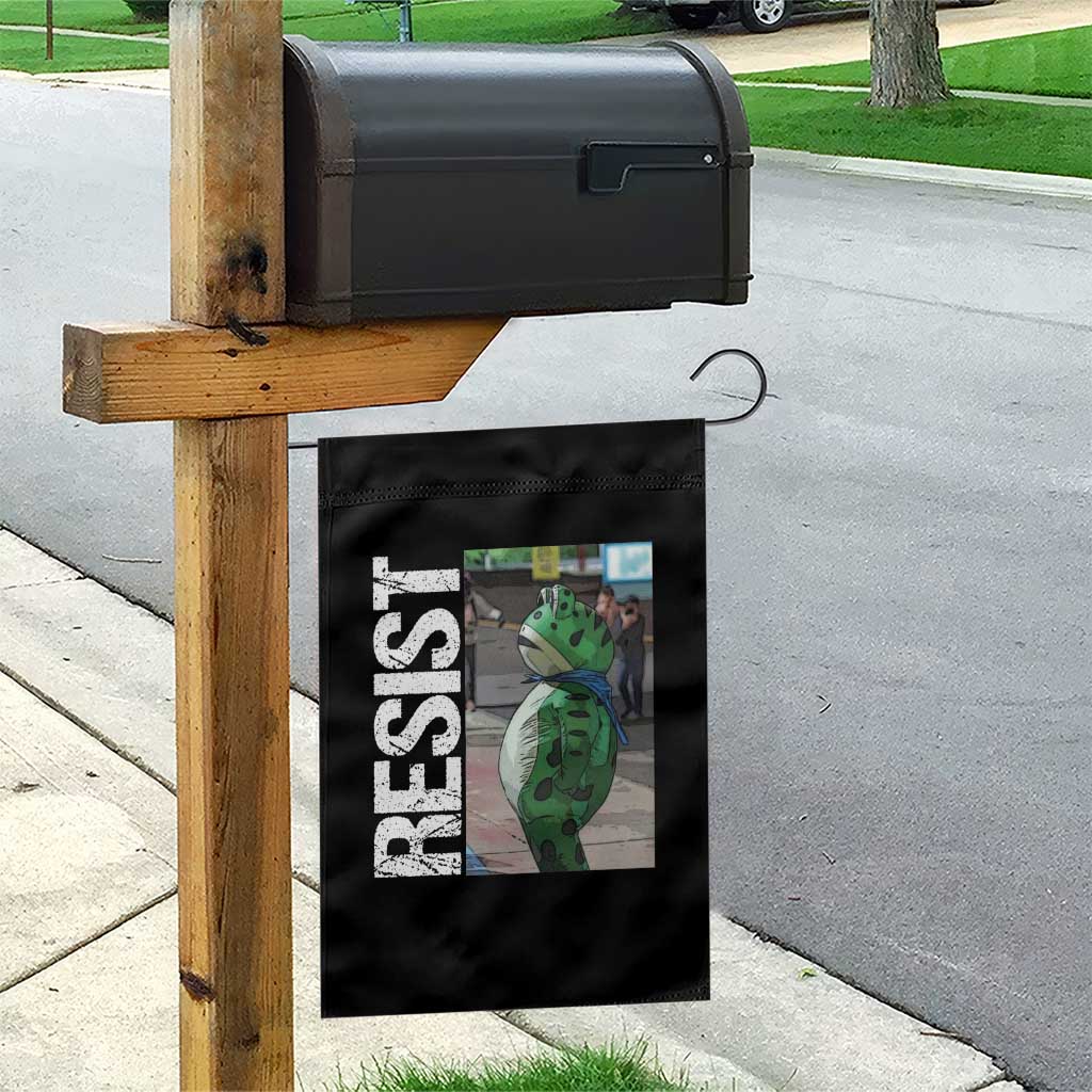 Portland Frog Protest Garden Flag Vintage Activist Resistance TS10 Print Your Wear