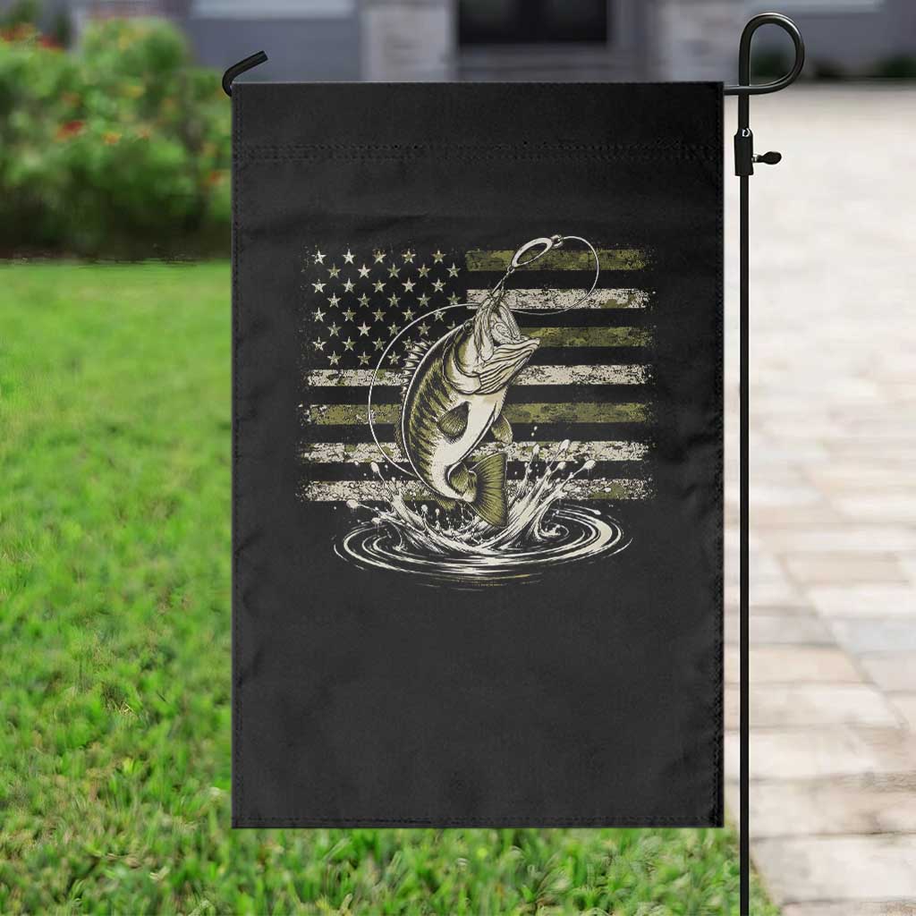 Vintage Bass Fishing Camouflage Garden Flag Patriotic Largemouth Bass Angler Fishing Lovers Fisherman Camo US Flag