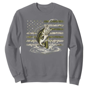 Vintage Bass Fishing Camouflage Sweatshirt Patriotic Largemouth Bass Angler Fishing Lovers Fisherman Camo US Flag