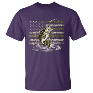 Vintage Bass Fishing Camouflage T Shirt Patriotic Largemouth Bass Angler Fishing Lovers Fisherman Camo US Flag