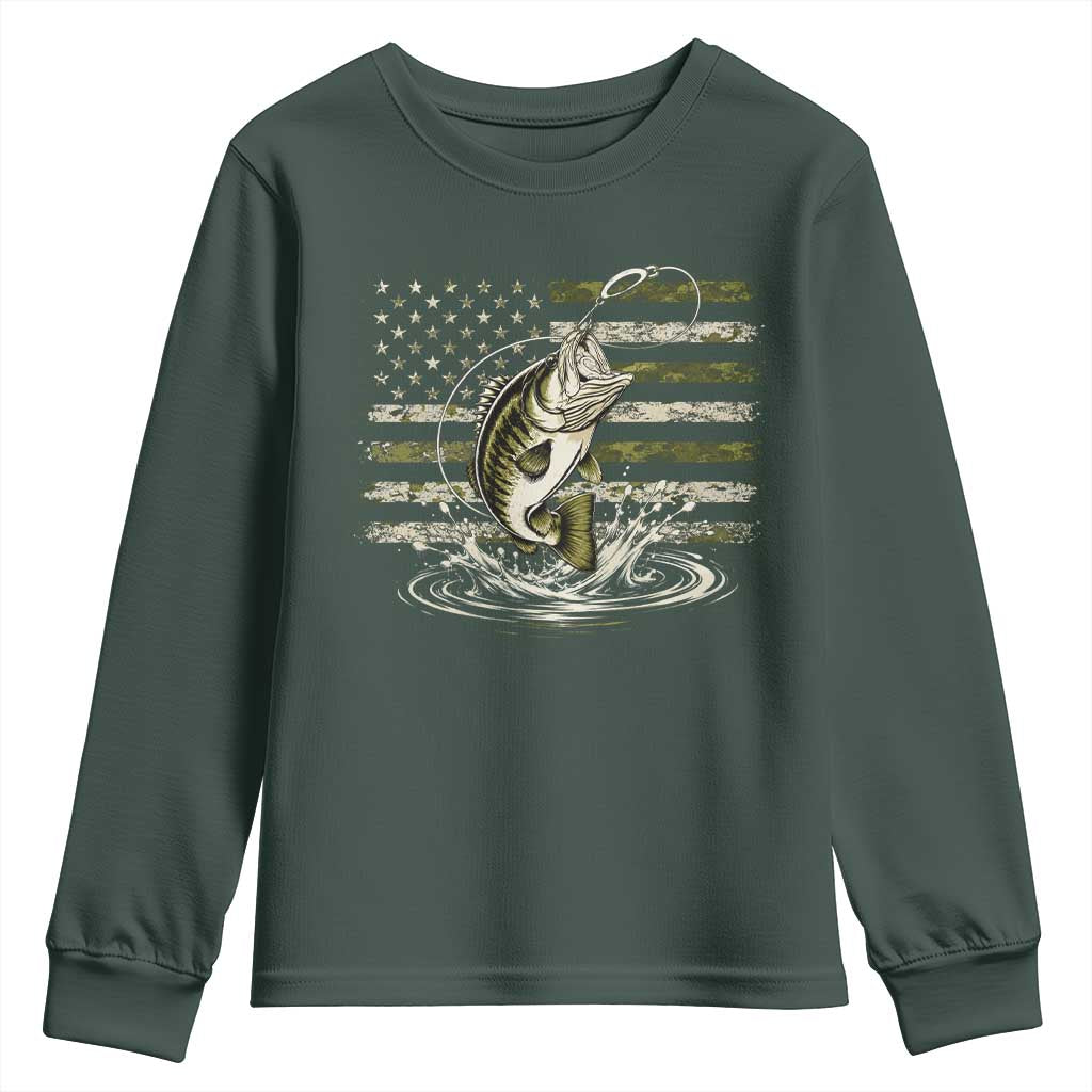 Vintage Bass Fishing Camouflage Youth Sweatshirt Patriotic Largemouth Bass Angler Fishing Lovers Fisherman Camo US Flag