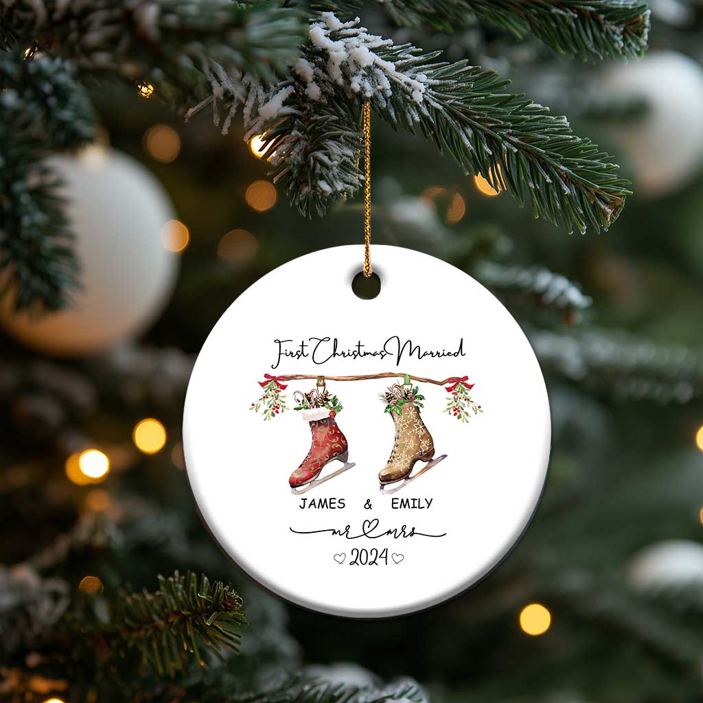 Personalised First Xmas Married Christmas Ornament Custom Name Mr & Mrs Wedding Gifts for Newlywed Couple TS10 Print Your Wear