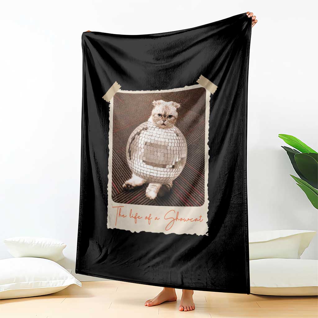 The Life Of A Showcat Throw Blanket Funny Vintage Photo Cat Era TS10 Print Your Wear