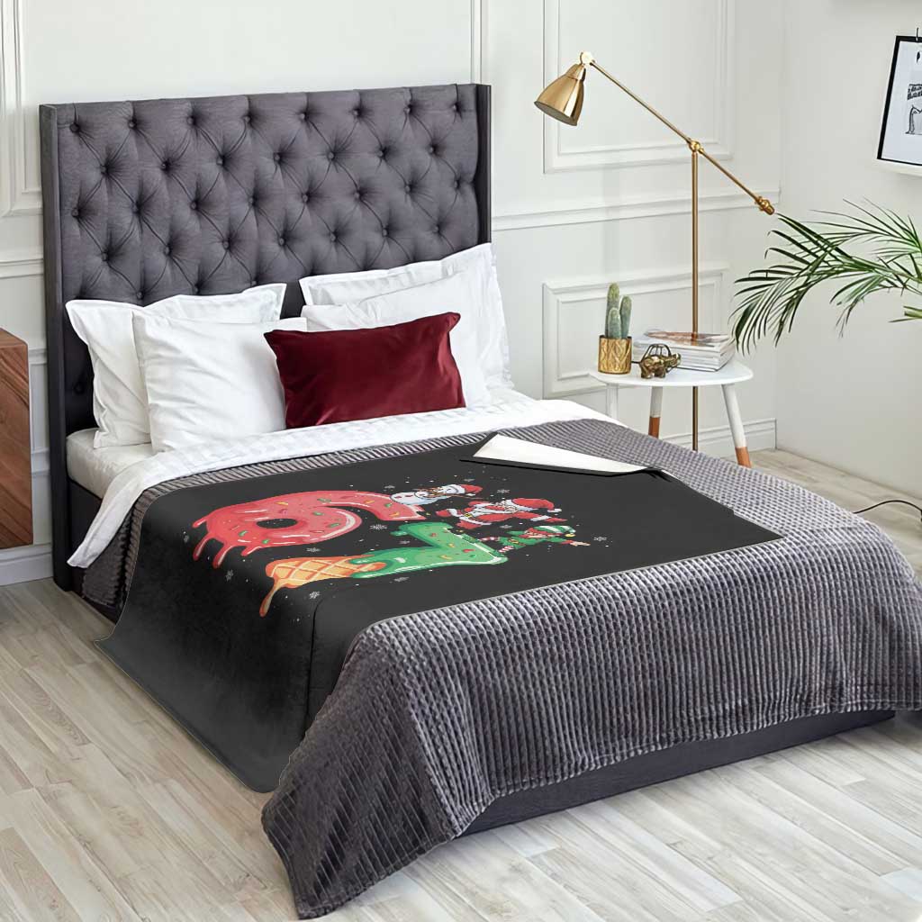 67 Six Seven Christmas Throw Blanket Funny Dabbing Santa Elf Friends 6 7 Meme Gen Alpha Slang TS10 Print Your Wear