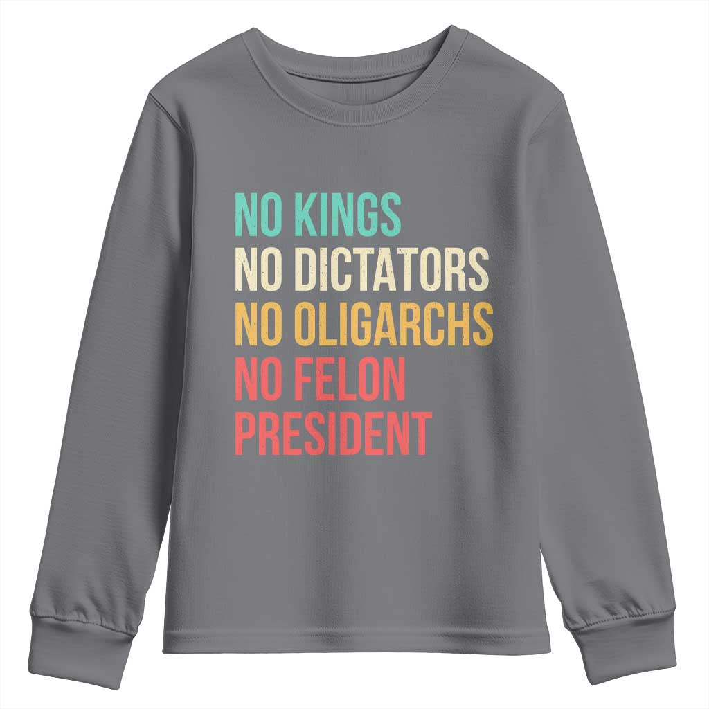 No Kings Youth Sweatshirt Retro Resistance TS10 Charcoal Print Your Wear