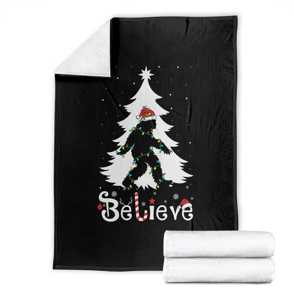 Bigfoot Christmas Throw Blanket Santa Bigfoot Xmas Tree Funny Sasquatch Yeti TS10 Black Print Your Wear