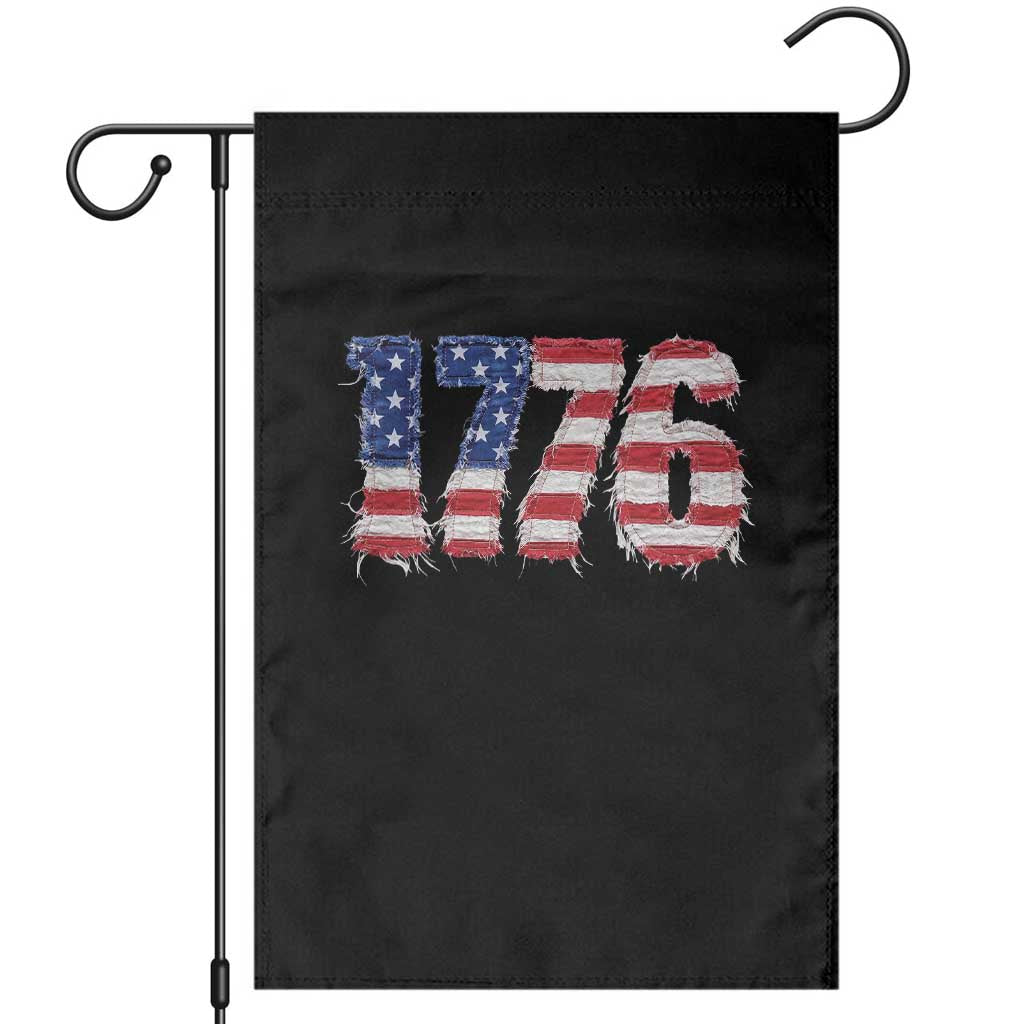 Distressed Faux Patchwork 1776 USA Flag Garden Flag Vintage Effect Printing Patriotic Graphic 4th Of July Independence Day