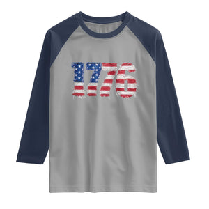 Distressed Faux Patchwork 1776 USA Flag Raglan Shirt Vintage Effect Printing Patriotic Graphic 4th Of July Independence Day