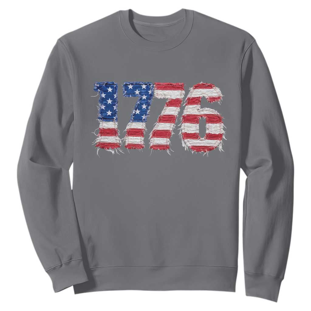 Distressed Faux Patchwork 1776 USA Flag Sweatshirt Vintage Effect Printing Patriotic Graphic 4th Of July Independence Day