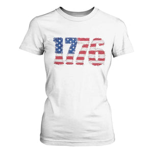 Distressed Faux Patchwork 1776 USA Flag T Shirt For Women Vintage Effect Printing Patriotic Graphic 4th Of July Independence Day
