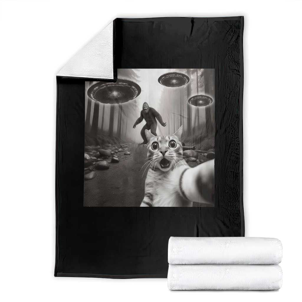 Cat Selfie With Bigfoot UFO Throw Blanket Funny Cat Lover Gifts TS10 Black Print Your Wear