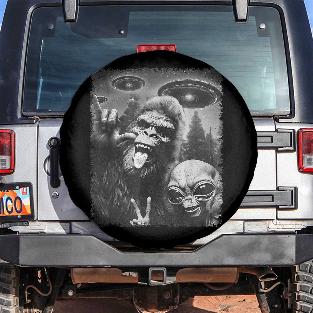 Bigfoot Selfie With Alien Spare Tire Cover UFO Funny Sasquatch Rock On Hand Sign TS10 No hole Black Print Your Wear