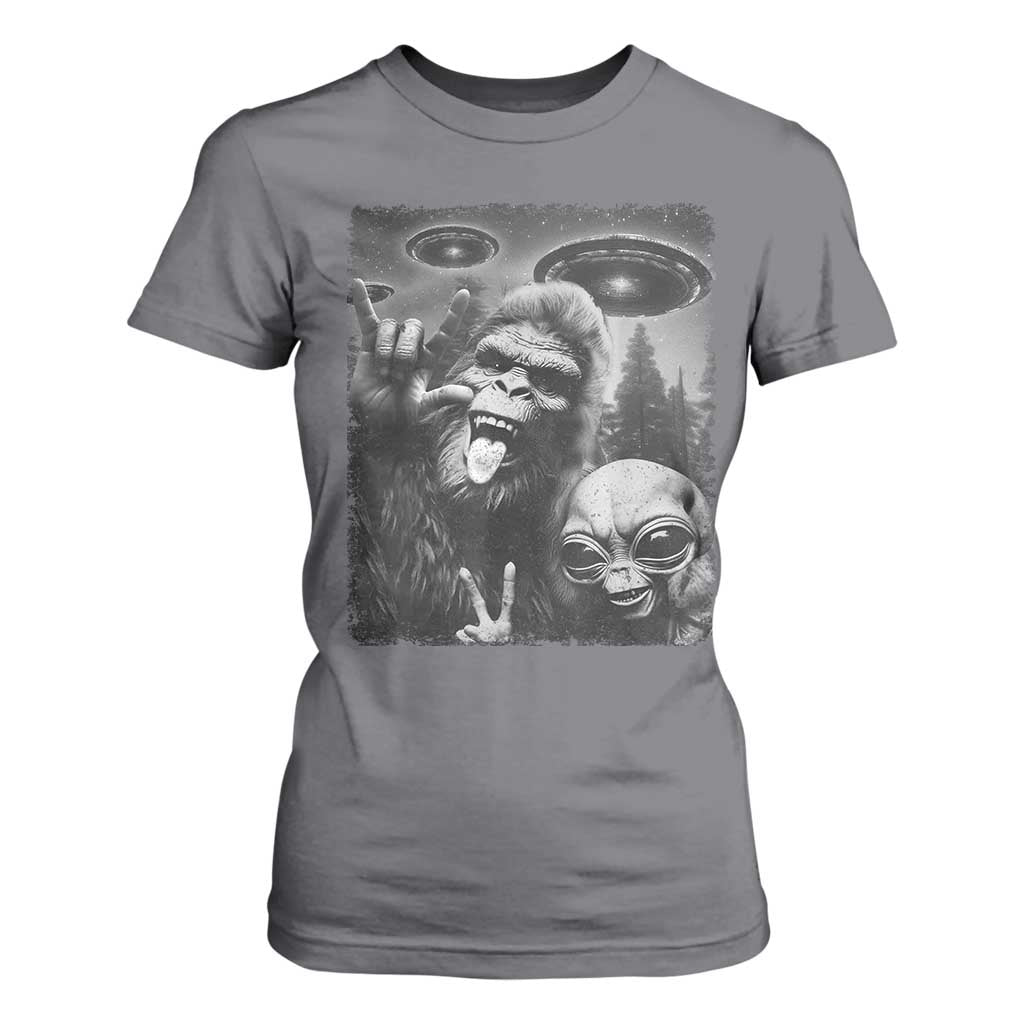 Bigfoot Selfie With Alien T Shirt For Women UFO Funny Sasquatch Rock On Hand Sign TS10 Charcoal Print Your Wear