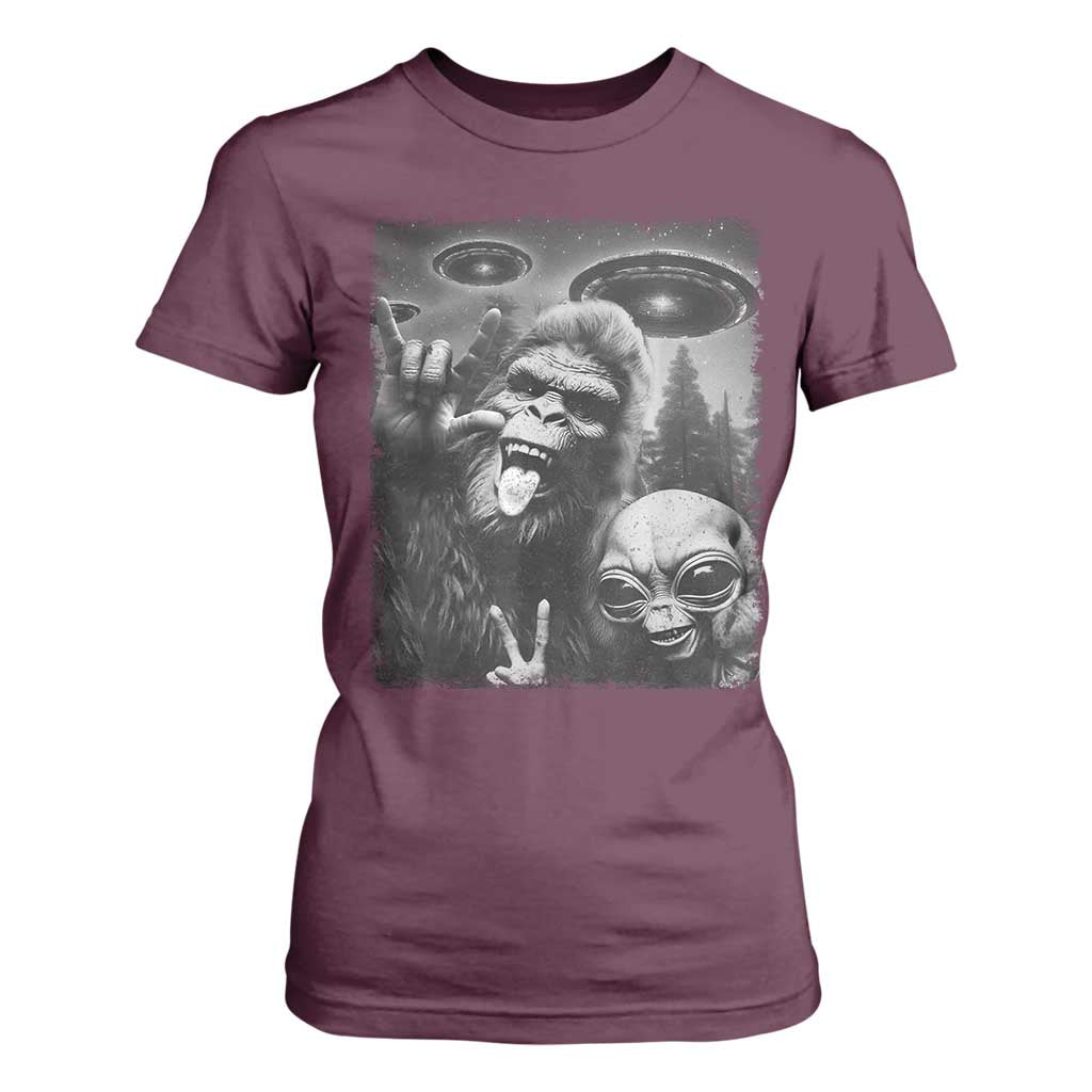 Bigfoot Selfie With Alien T Shirt For Women UFO Funny Sasquatch Rock On Hand Sign TS10 Maroon Print Your Wear