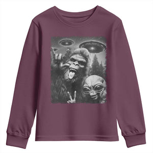 Bigfoot Selfie With Alien Youth Sweatshirt UFO Funny Sasquatch Rock On Hand Sign TS10 Maroon Print Your Wear