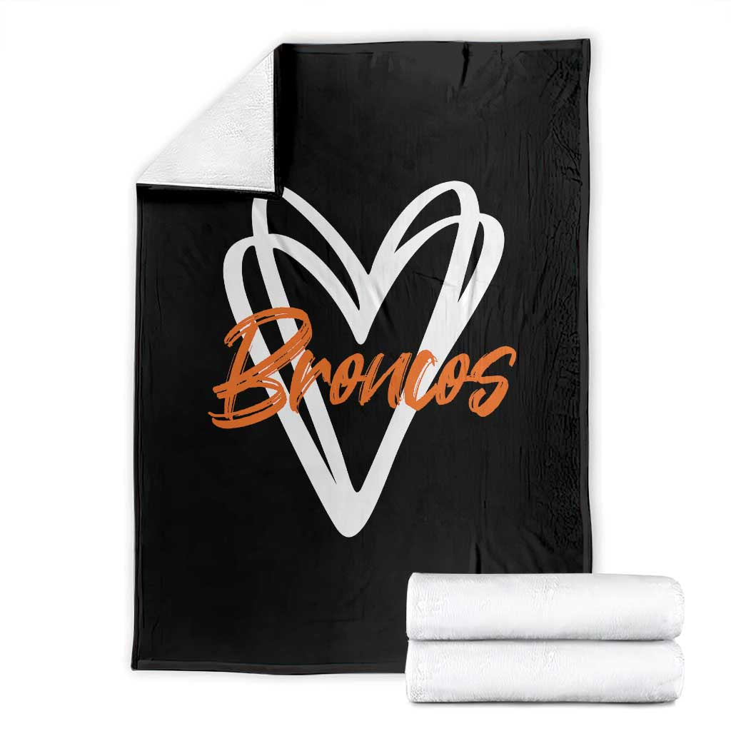 Vintage DFB Throw Blanket Football Team Fans Heart Graphic Game Day TS10 Black Print Your Wear