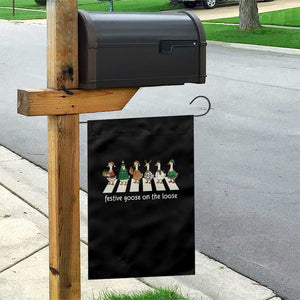 Funny Christmas Goose Garden Flag Festive Goose On The Loose Xmas Meme TS10 Print Your Wear