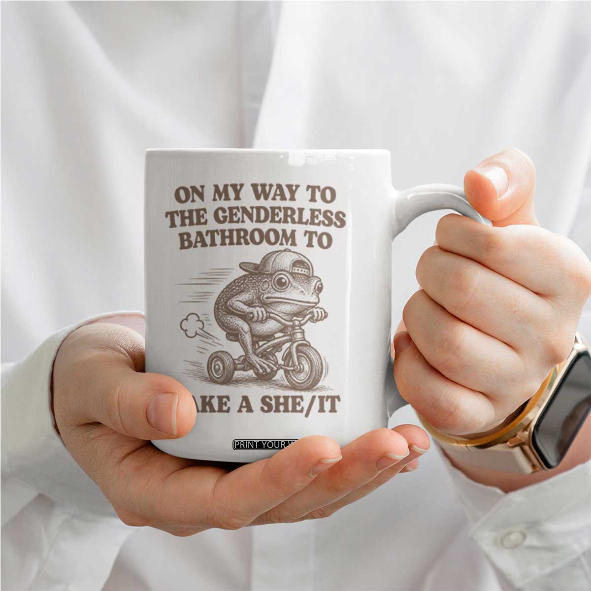 On My Way To The Genderless Bathroom To Take a She/It Coffee Mug Funny Frog Graphic