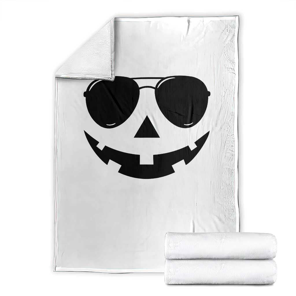 Pumpkin Face Throw Blanket Vintage Jack o Lantern Jackolantern Spooky Season Halloween TS10 White Print Your Wear