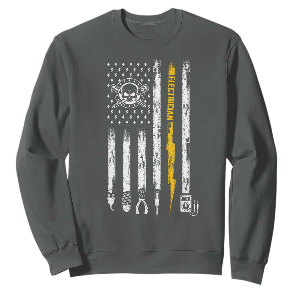 Electrician US Flag Sweatshirt Tools for Electricians Skull Lightning Graphic