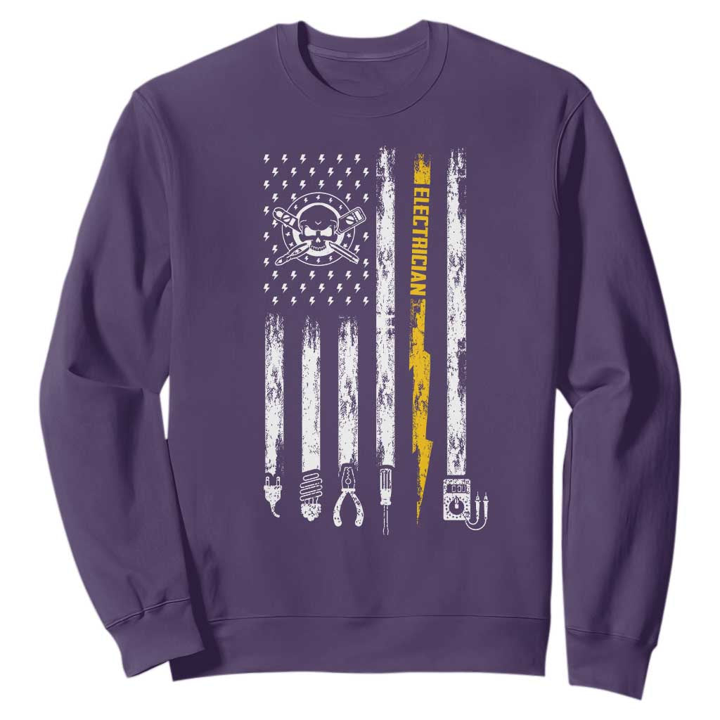 Electrician US Flag Sweatshirt Tools for Electricians Skull Lightning Graphic