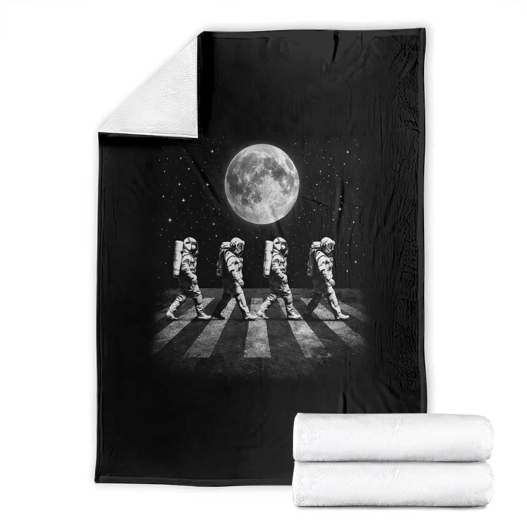 Astronauts Walking In Space Galaxy Moon Planet Throw Blanket TS11 Black Print Your Wear