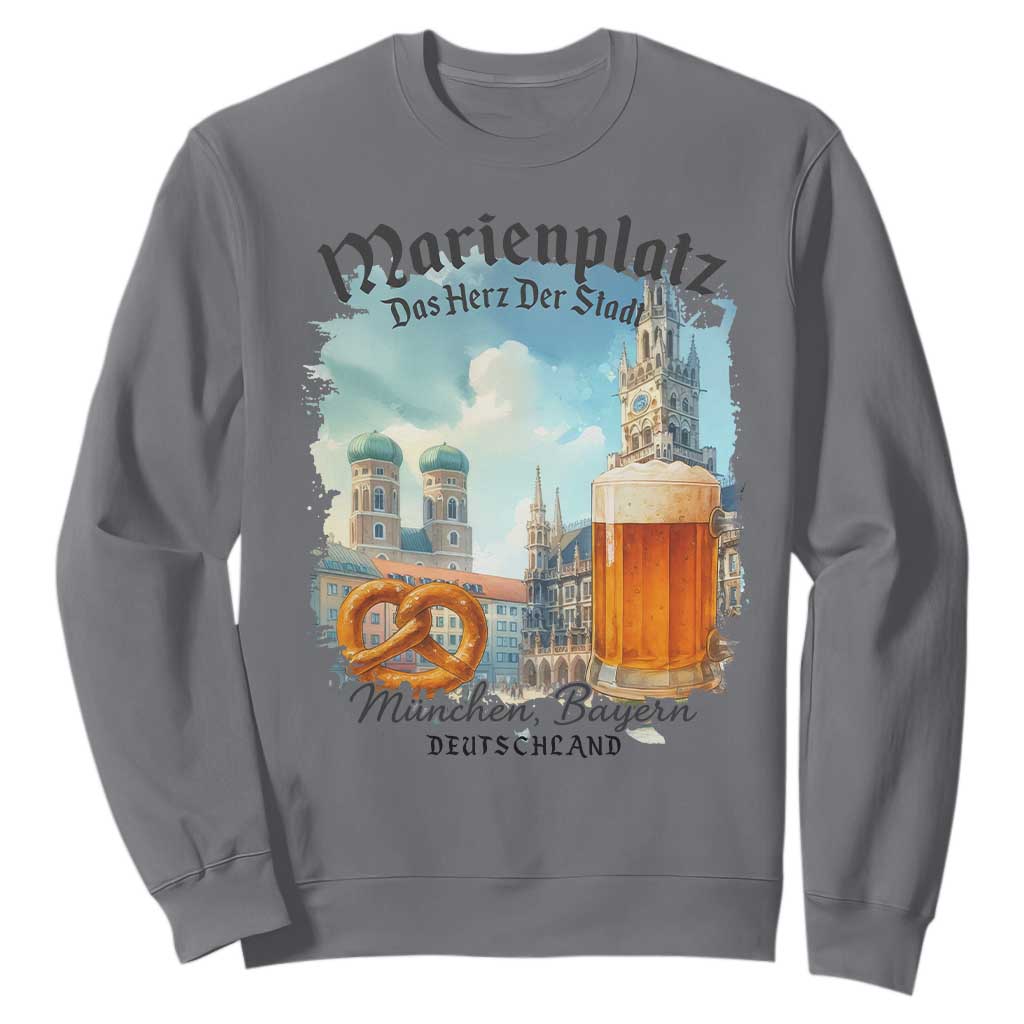 Bavarian Festival Munich Oktoberfest Sweatshirt Das Herz Der Stadt Beer Pretzel TS11 Charcoal Print Your Wear