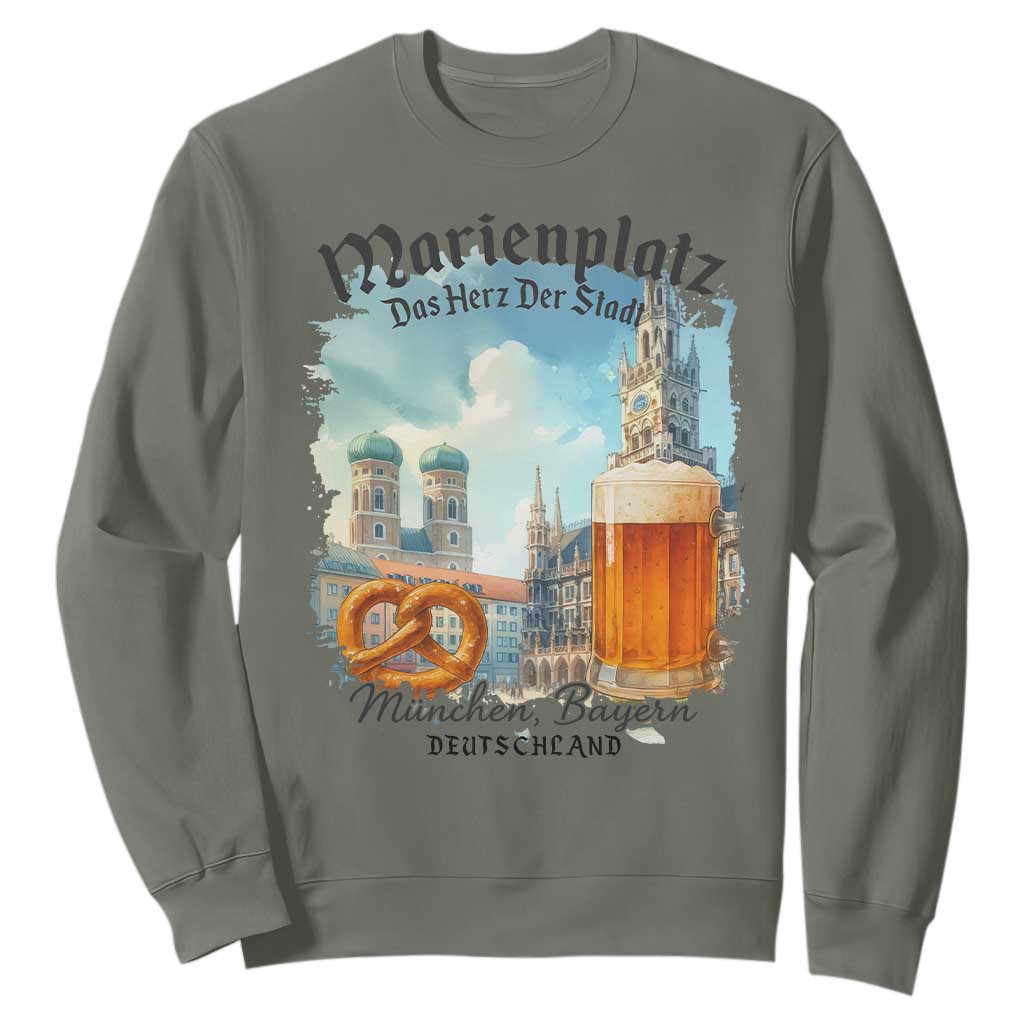 Bavarian Festival Munich Oktoberfest Sweatshirt Das Herz Der Stadt Beer Pretzel TS11 Military Green Print Your Wear