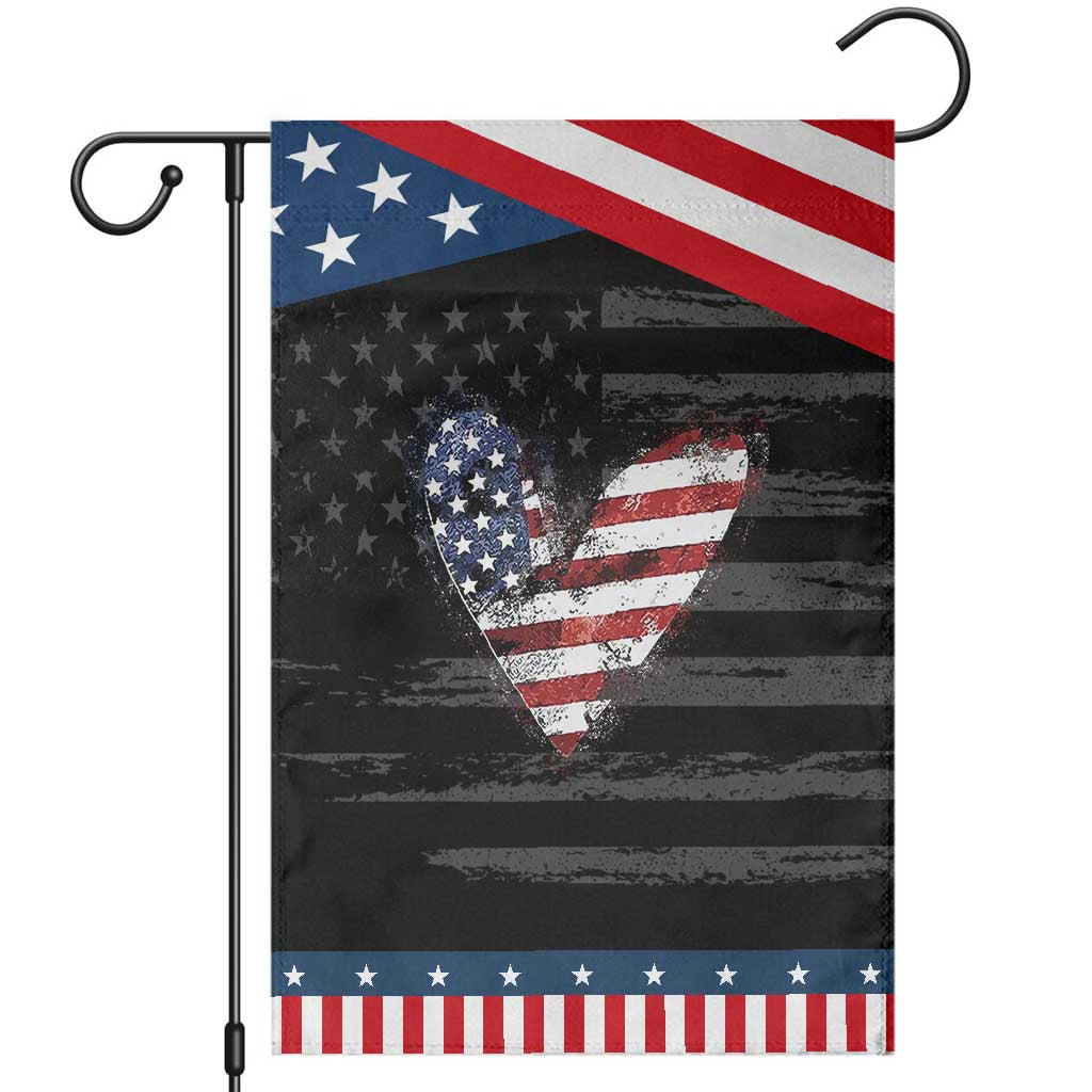 4th of July American Flag Heart USA Patriotic Garden Flag TS11 Distressed Black Blue Print Your Wear