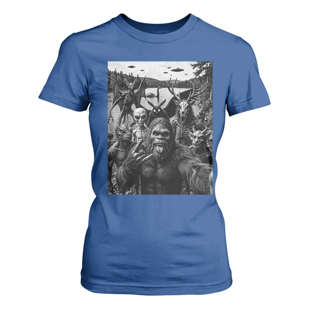 Funny Cryptid Creatures Selfie T Shirt For Women Bigfoot Alien Cryptozoology Fantasy Mythical Monsters