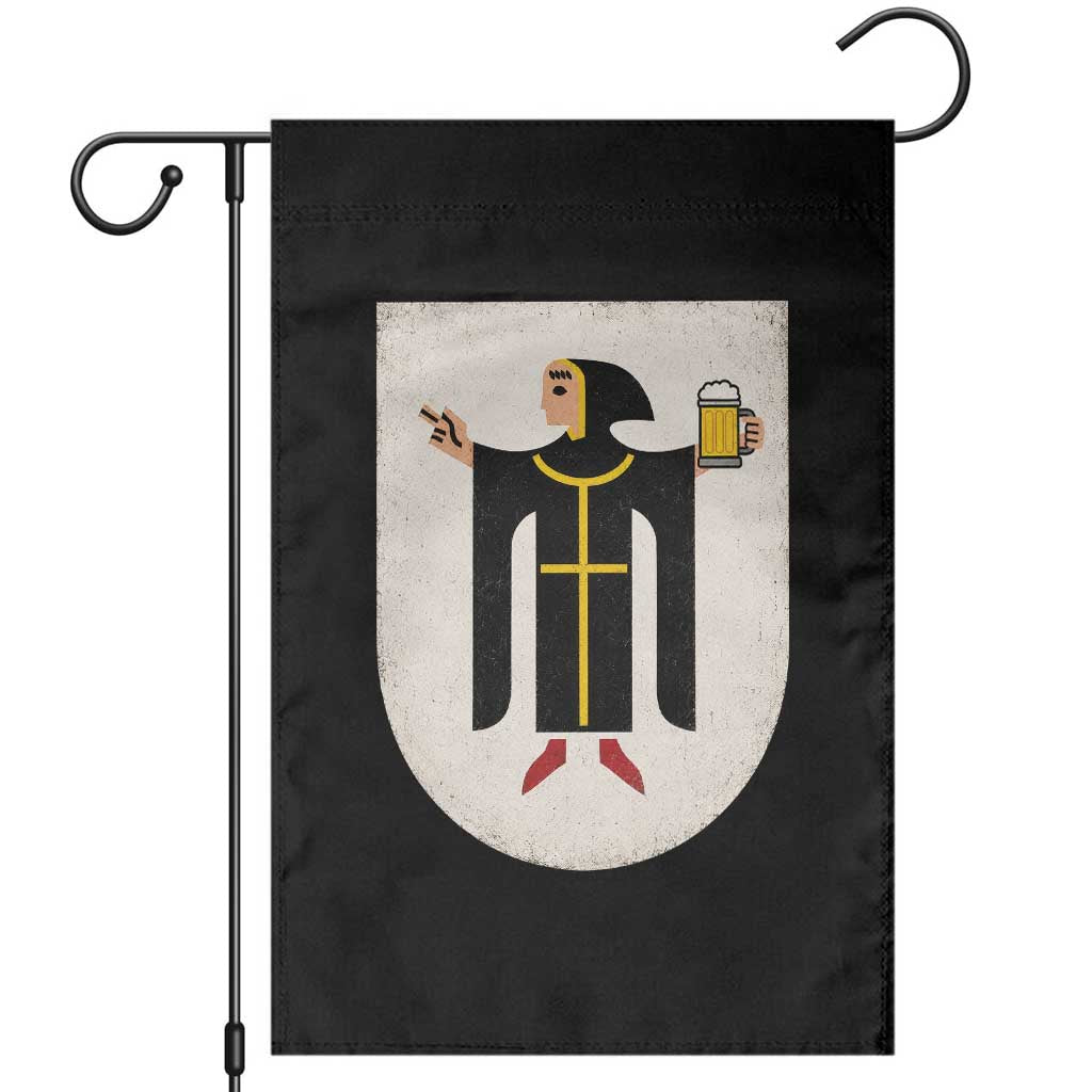 Funny Munich Oktoberfest Munchen Coat of Arms Garden Flag Münchner Kindl Beer Drinking