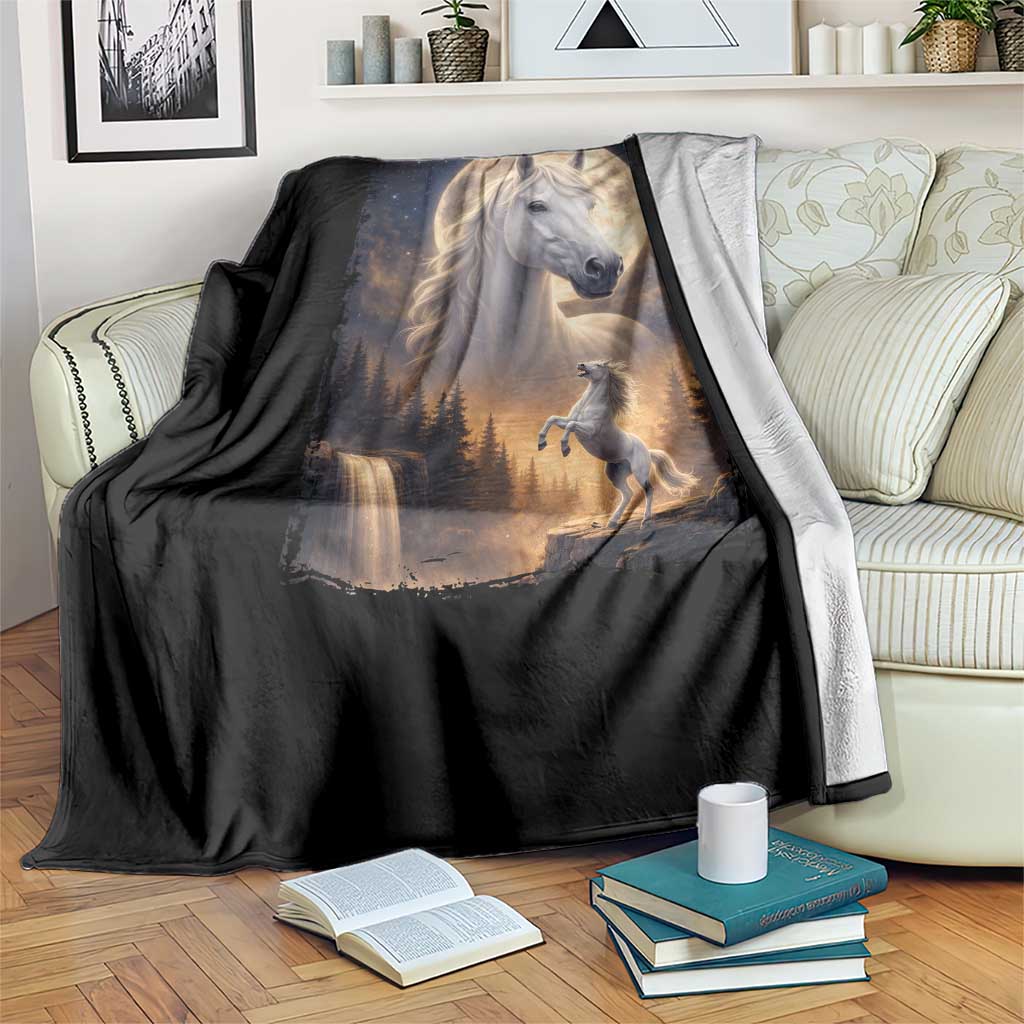 Horse Neighing To The Moon Throw Blanket Vintage 90s Animal Horse Lover Equestrian TS11 Print Your Wear