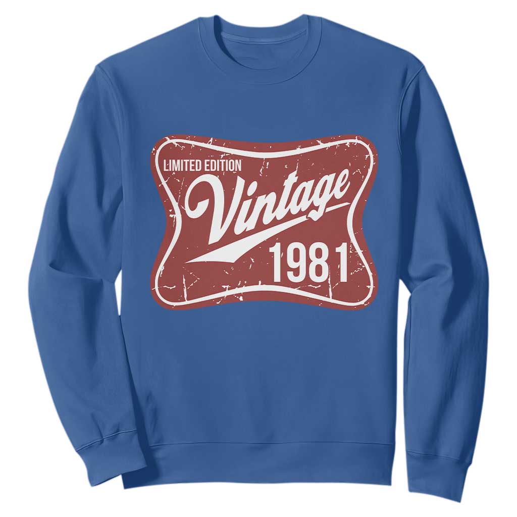 45th Birthday Beer Lover Vintage 1981 Limited Edition Sweatshirt Red Metal Beer Soft Sign Graphic