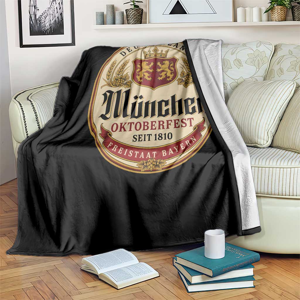 Oktoberfest Munchen Seit 1810 Throw Blanket Deutschland German Beer Label Bavarian Lion Shield
