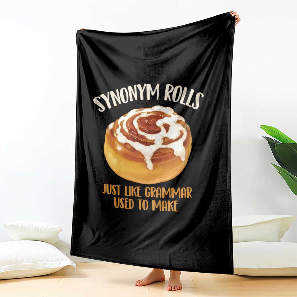 Funny Synonym Rolls Just Like Grammar Used To Make Throw Blanket Cinnamon Rolls Grammar Pun