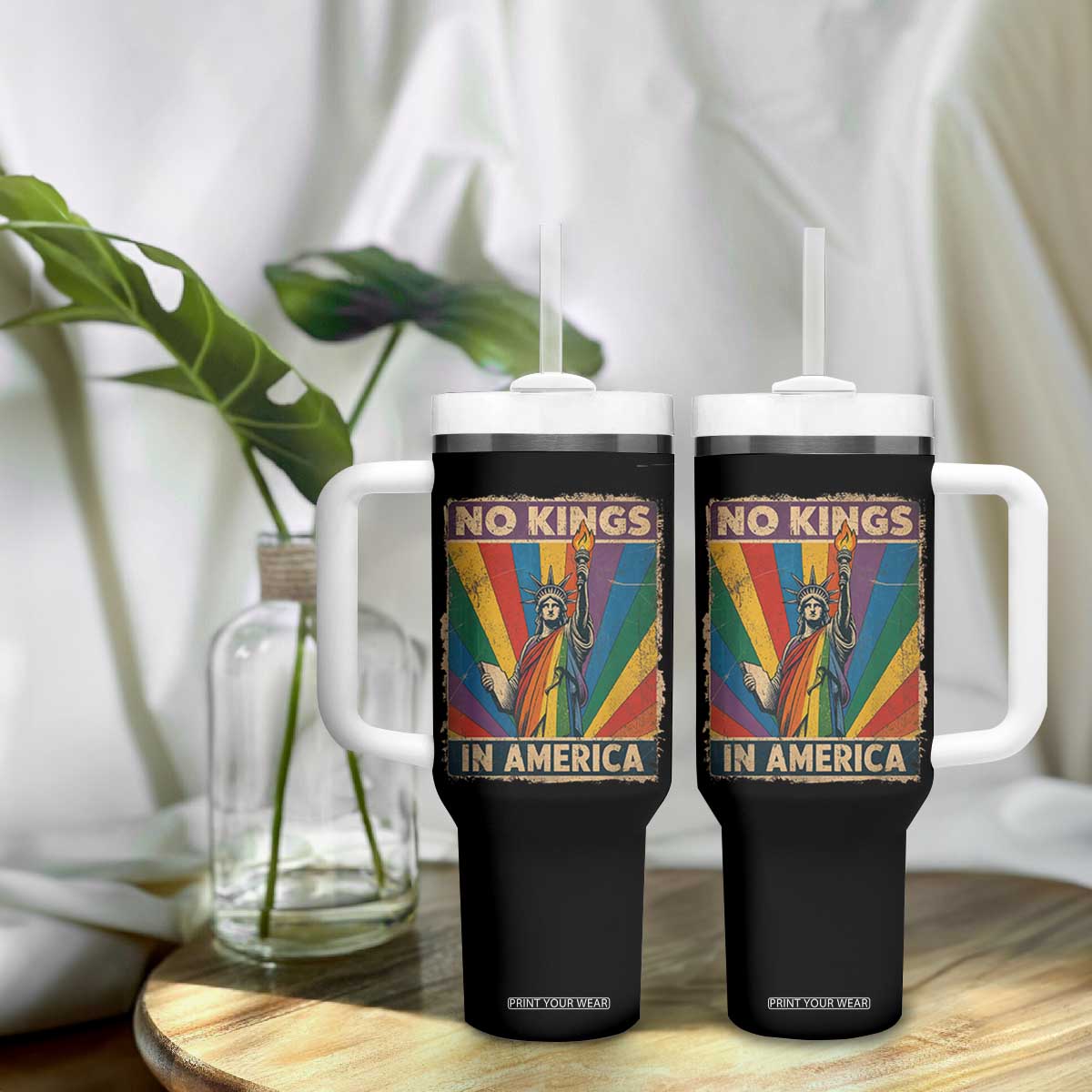 Funny No Kings In America LGBT Tumbler With Handle Retro Statue Of Liberty - Print Your Wear