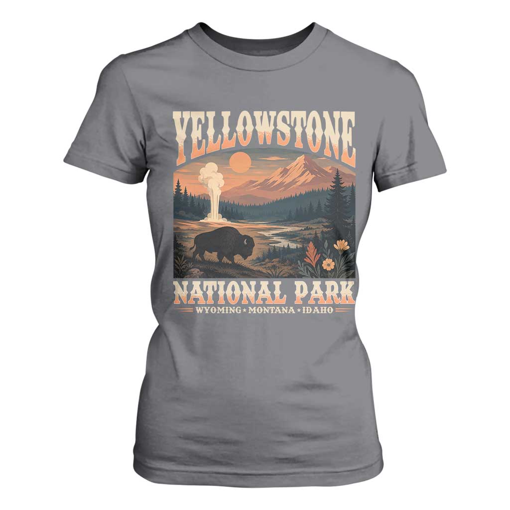Yellowstone National Park Wyoming Montana Idaho T Shirt For Women Vintage Bison Geyser