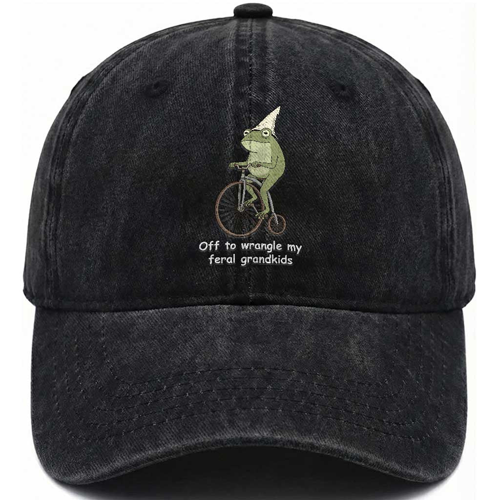 Off To Wrangle My Feral Grandkids Funny Grandparents Frog Washed Cotton Baseball Cap
