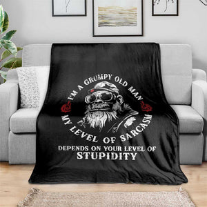 I Am A Grumpy Old Man My Level Of Sarcasm Depends On Your Level Of Stupidity Throw Blanket Funny Old Bigfoot