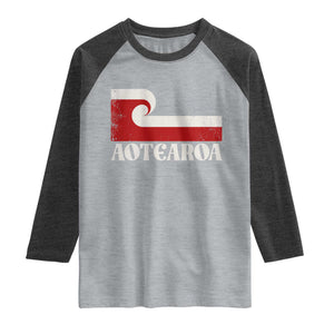 Aotearoa New Zealand Vintage Maori Flag Tino Rangatiratanga Raglan Shirt