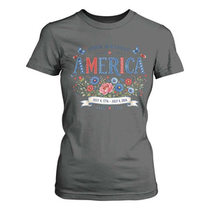 Floral 250th Birthday of America 250 Years USA Patriotic T Shirt For Women