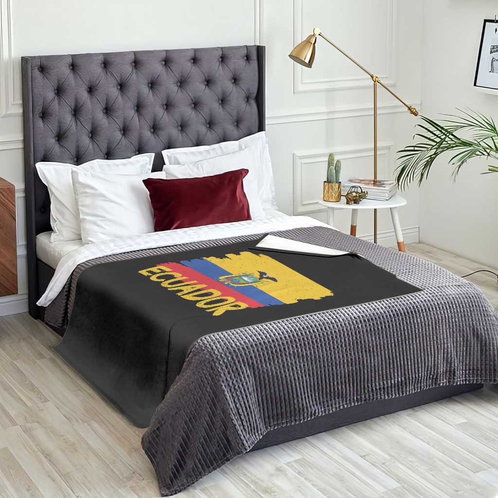 Ecuadorian Heritage Brushstroke Ecuador Flag Graphic Throw Blanket
